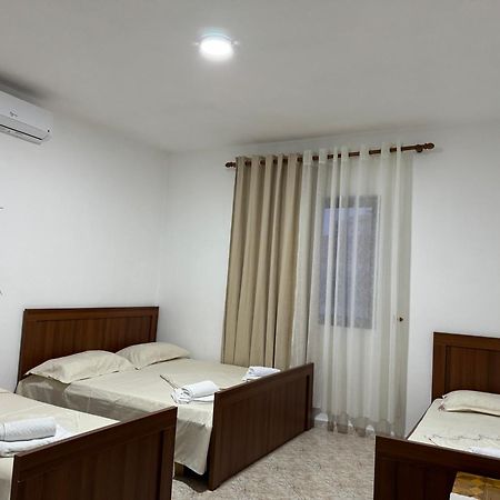 Melas Villa Durrës Esterno foto