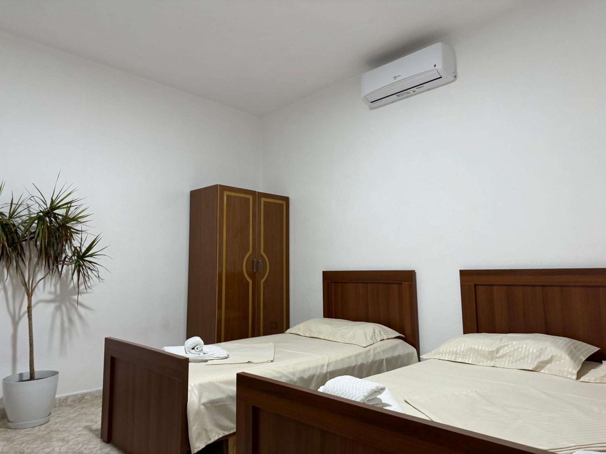 Melas Villa Durrës Esterno foto