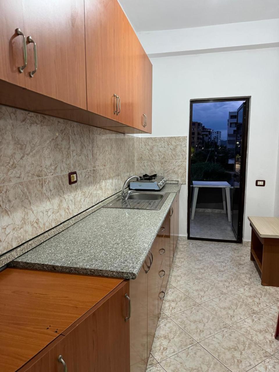 Melas Villa Durrës Esterno foto